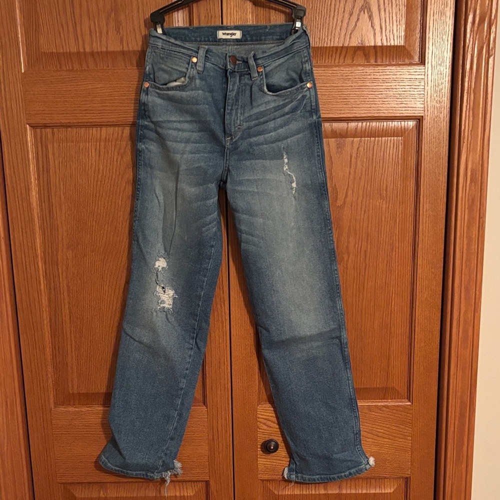 Wrangler Frayed Hem Blue Jeans